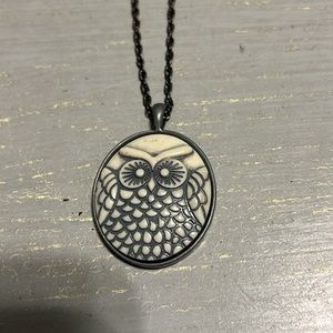 Plunder necklace owl
